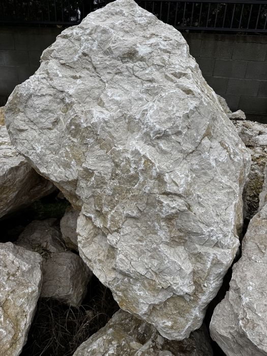 Piatra sparta / arocamente  decorativa din calcar