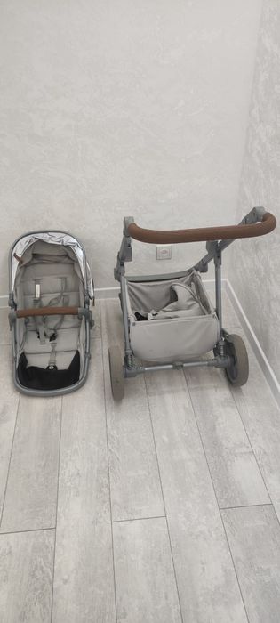 Продаю коляску 2 в1