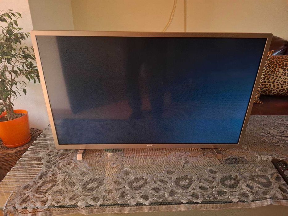 PHILIPS 32" 4500 Series 2019 септември
