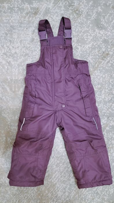 Продам демисезонный костюм на девочку