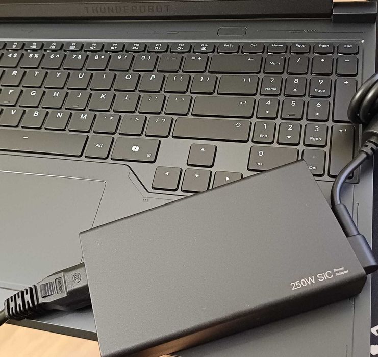 ноутбук Thunderobot Hunter Blade S 2025 (RS16)