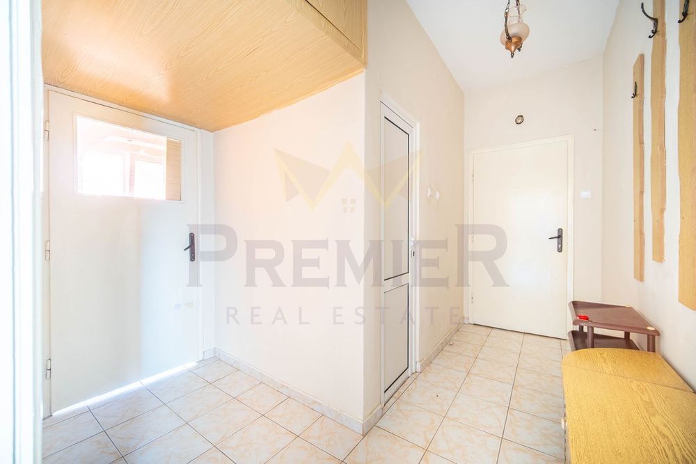 Продава се Тристаен апартамент в Варна, Победа - 62 кв.м за 2162 €/кв.м - Снимка #4