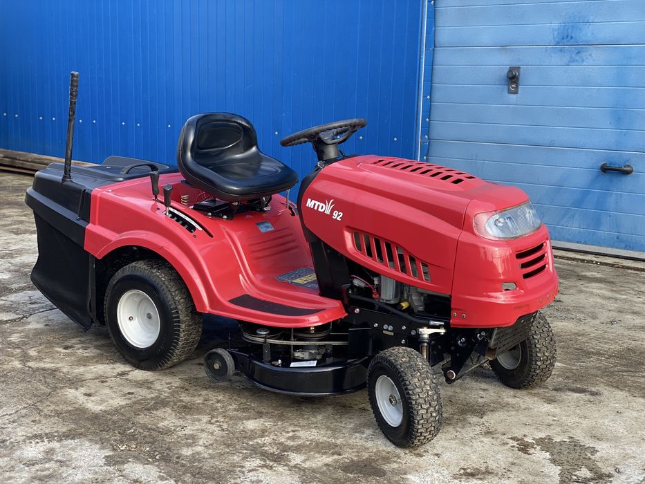 Vand tractor/tractoras gazon MTD 14 cai ! An 2020