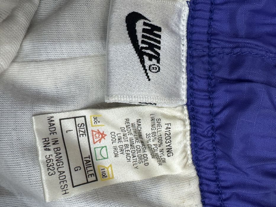 Мъжко долнище NIKE Vintage 90s Nylon Pants. Размер L