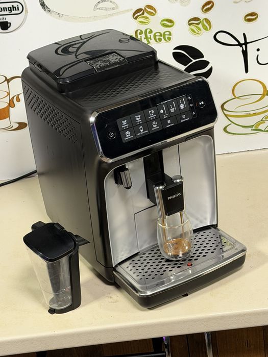 Кафемашина кафе автомат Philips EP3246  с гаранция