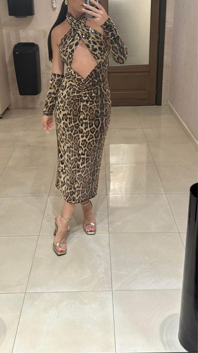 Rochie paiete eleganta + manusi