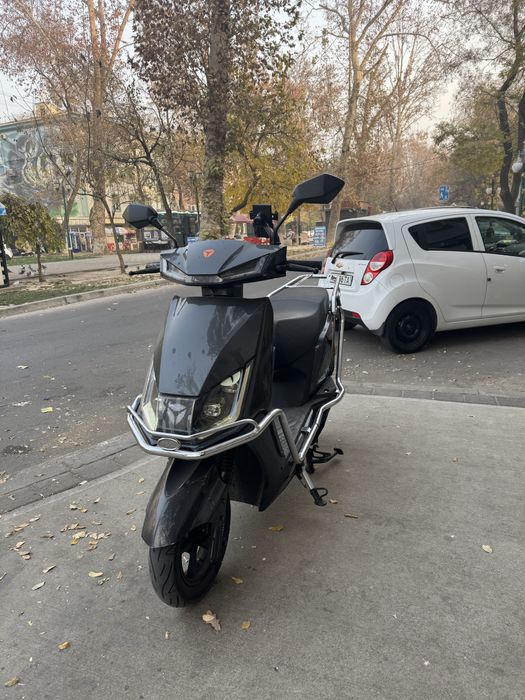 Электроскутер yadea T5