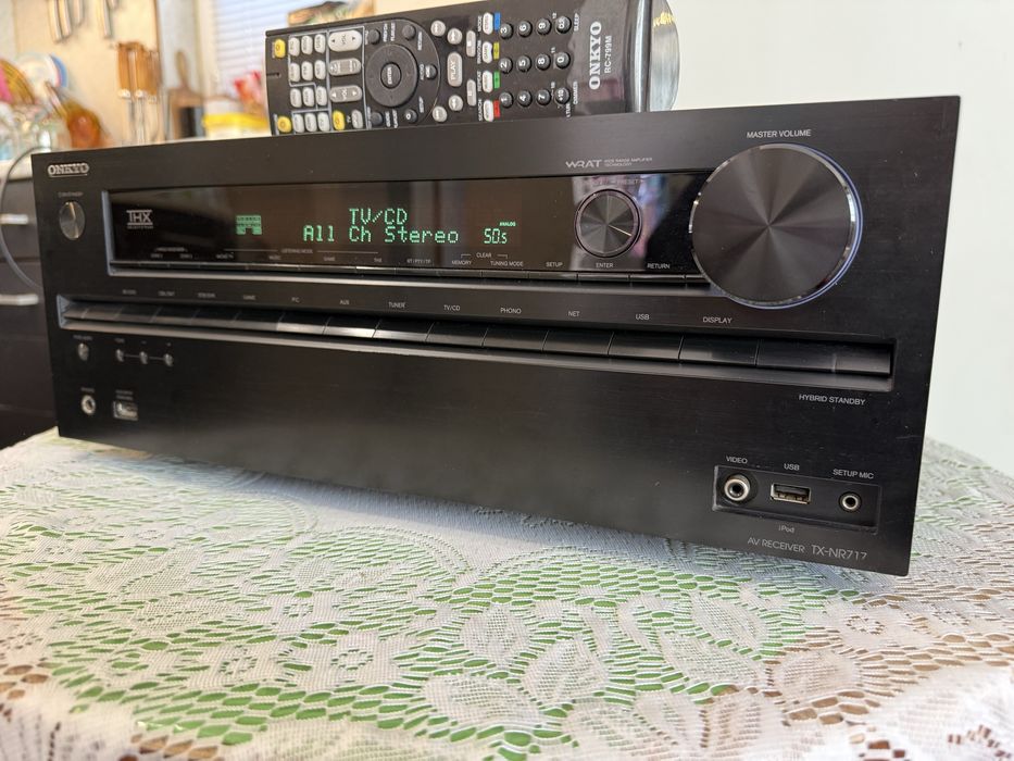 Onkyo TX-NR717 resiver