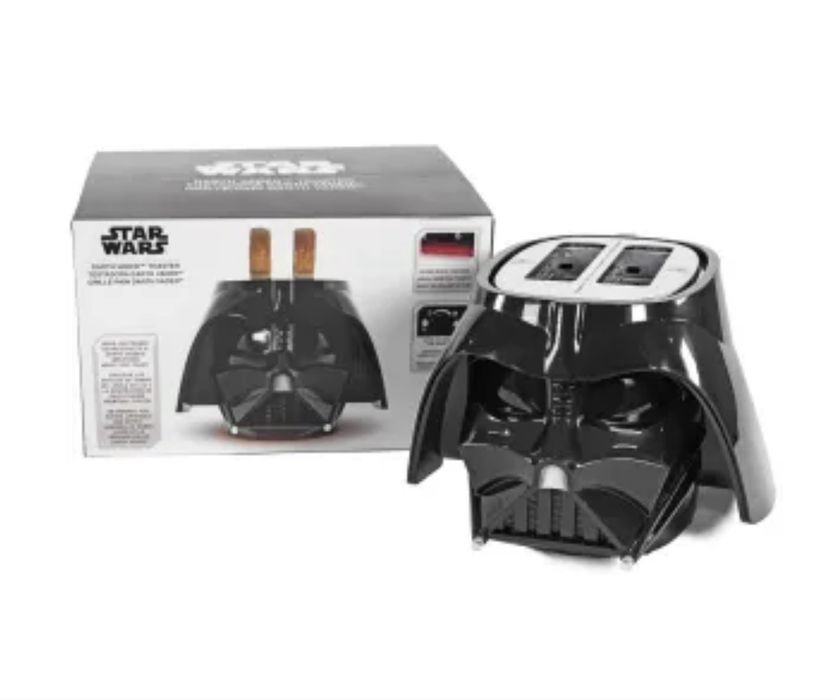 Нов тостер Darth Vader Uncanny Brands светещ с мелодия