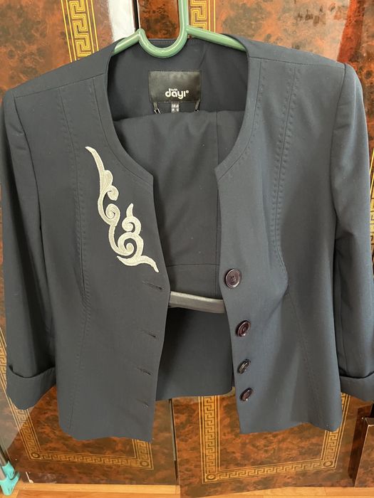 Костюм офисный