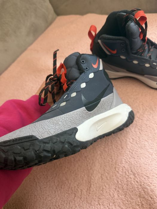 Продавам nike боти маратонки