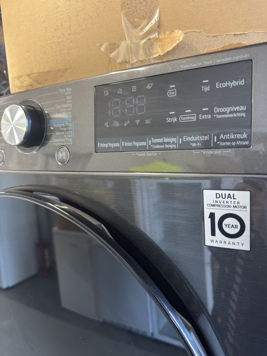 Uscător de rufe cu pompă de căldură 9kg LG RH90V9ZVEN
