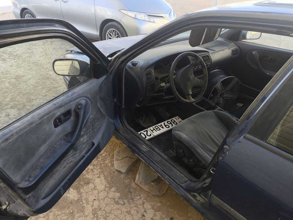 Nissan primera p10