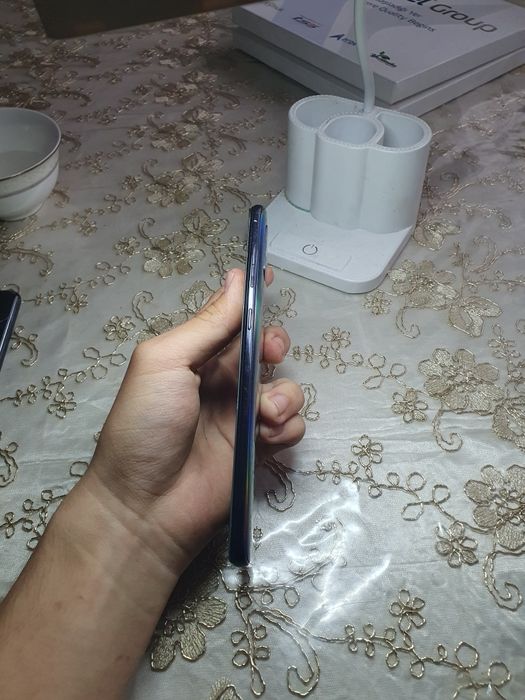 Телефон Samsung A50