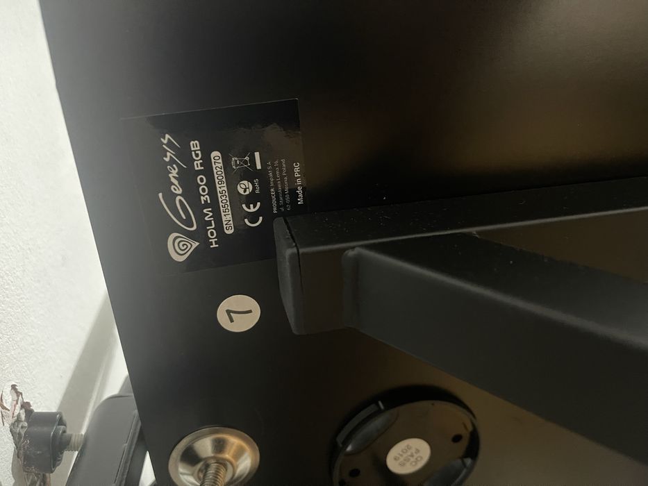 Birou Gaming Genesis Holm 300, Iluminare RGB, Negru