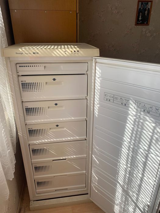 Фризер 240L Freezer