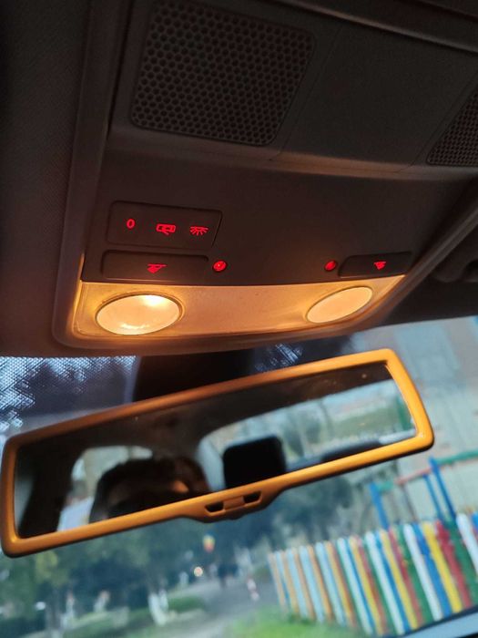 Vand masina volkwagen passat