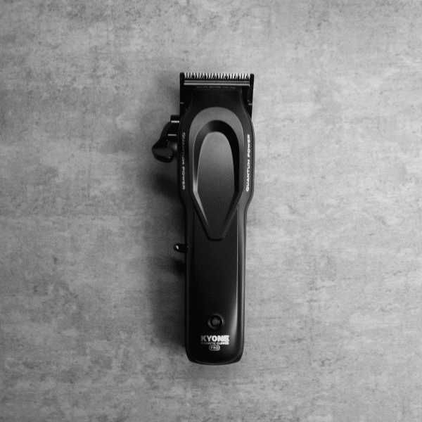 Машинка Kyone Quantum PRO Magnetic