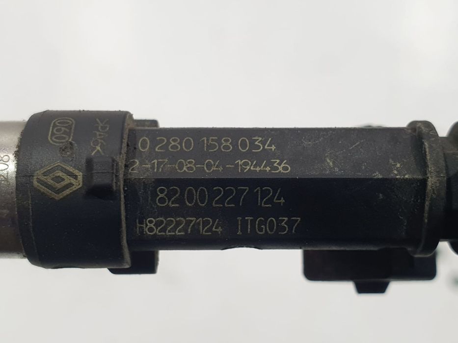 Rampa injectoare 7700274294 Dacia Logan 1 (2004 - 2008) 1.6 mpi K7M710