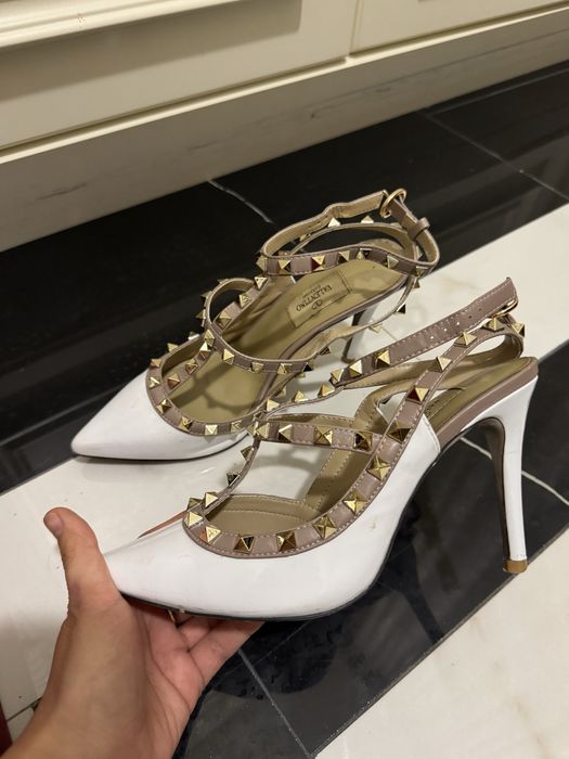 Продам туфли, босоножки