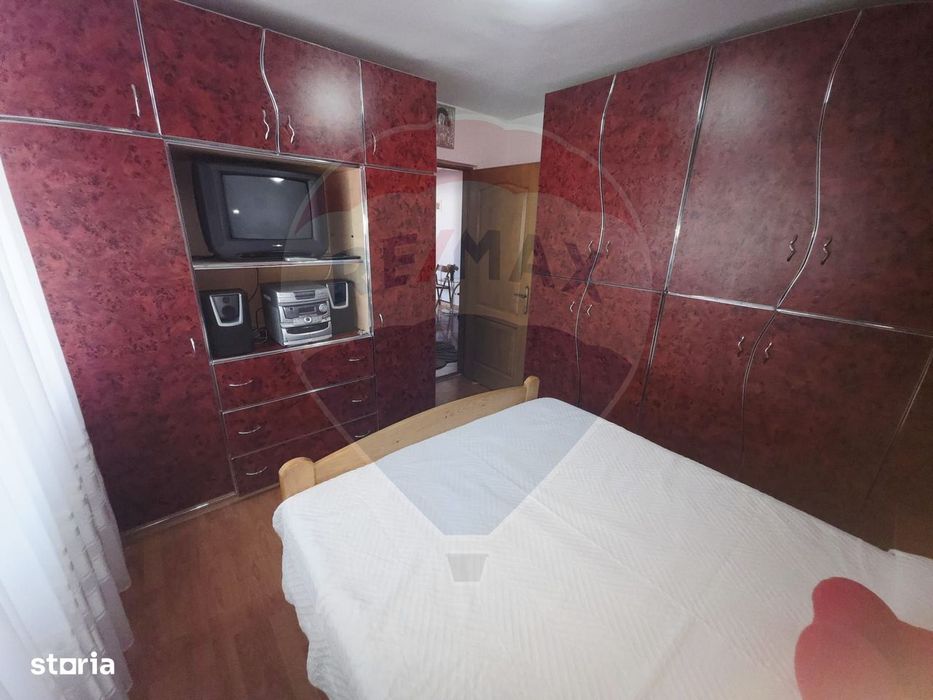 Apartament cu 2 camere de închiriat în zona Central