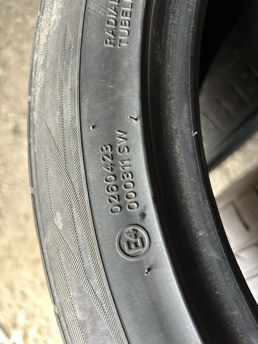 Продам шины на 17