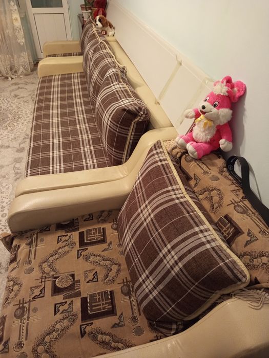 Диван и 2 кресла