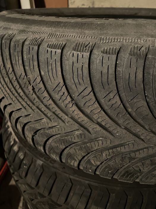 Летни гуми GoodYear Efficiency 225/45/18 и единич 225/45/18, 225/45/17