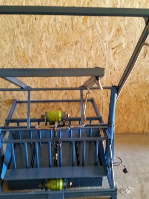 Станок для производства шлакоблоков