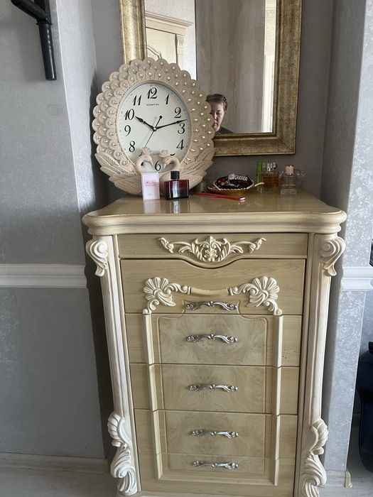 Спальный гарнитур