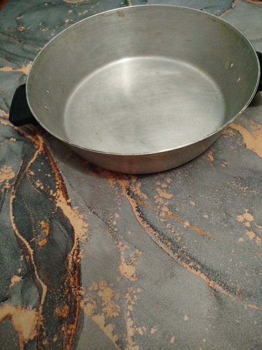 Продам нижнюю часть от чудо печки 1200