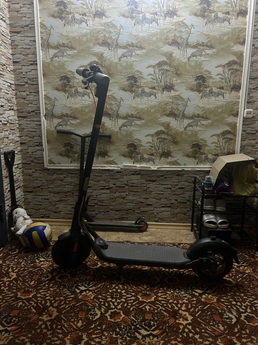 Продам электросамокат