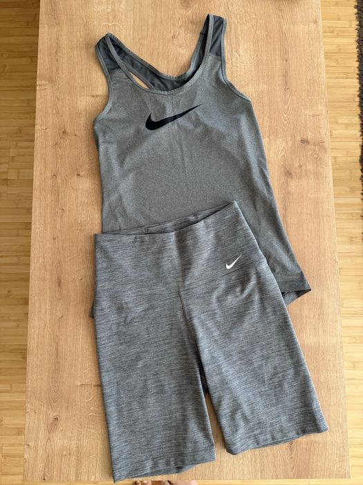 Nike оригинален спортен сет от три части