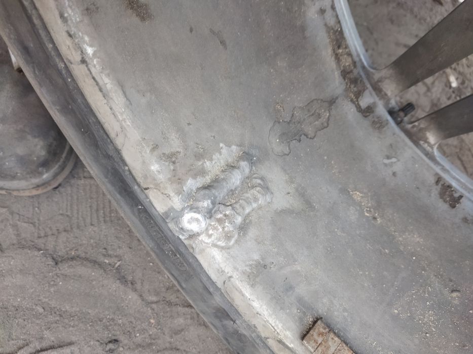 Диски Мерседес на 20 с шинами