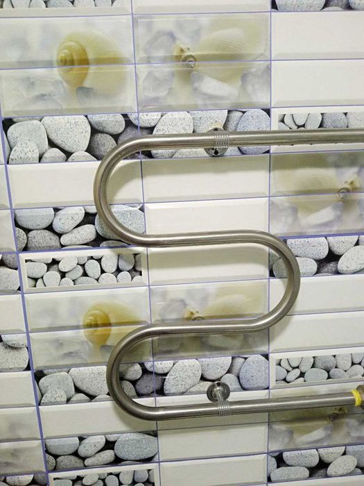 Сдаётся одна комната в двухкомнатной квартире.