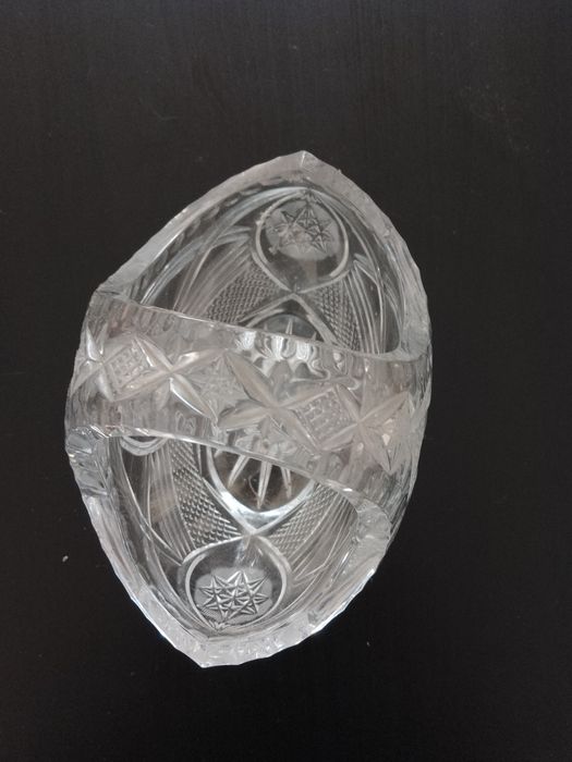 Продавам оловен кристал