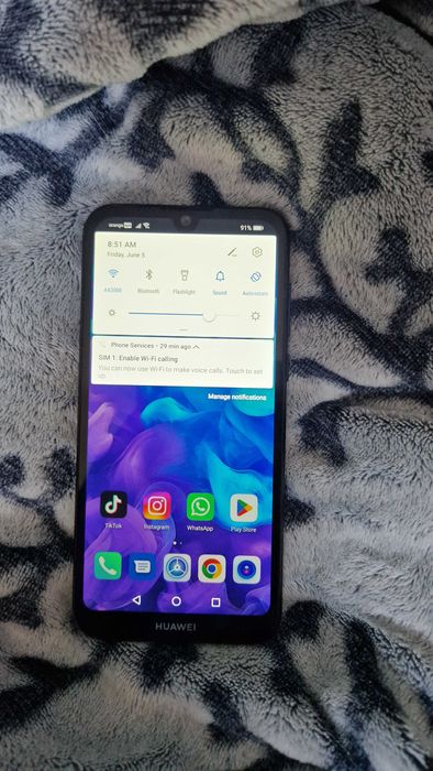 Vand Telefon Huawei Y5 2019 mare 4G/LTE !! Liber Retea !! la 150lei
