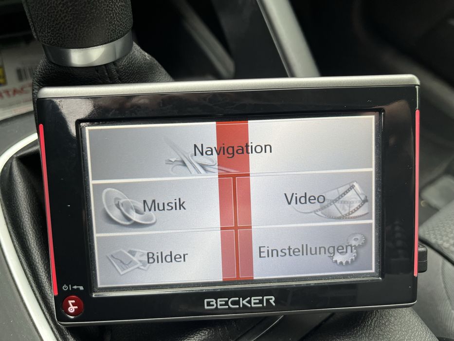 Продава навигация Becker