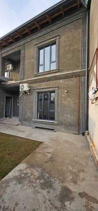 Яккасарай, дом 300 м², участок 2.8 сотки, 8 комнат