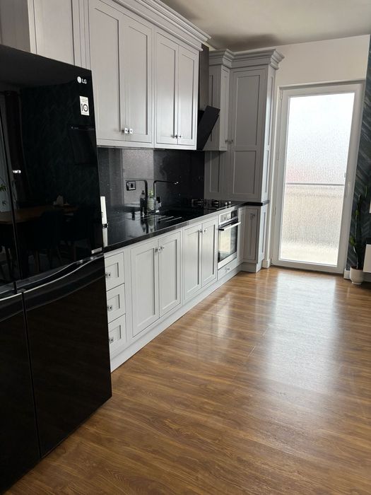 Apartament de închiriat