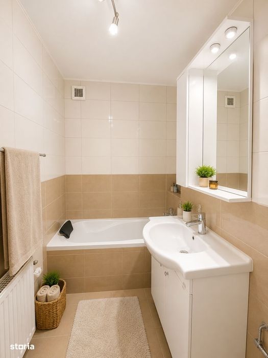Apartament spatios, renovat integral, mobilat, utilat, zona Judetean!