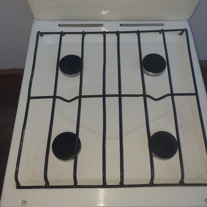 Газовая плита хорошем состояние