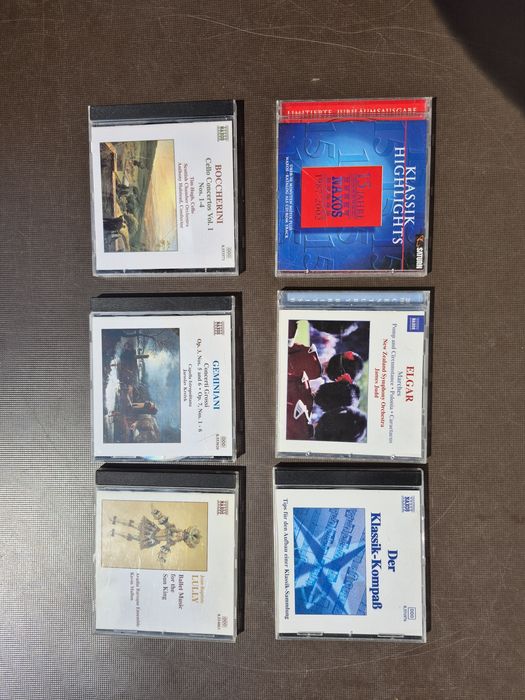 Vând Lot 24 CD cu muzica clasica mixta colectia NAXOS