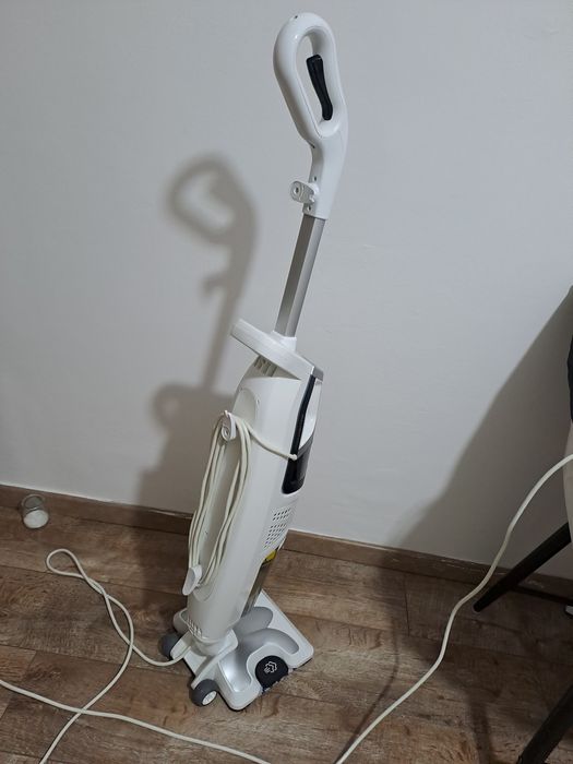 Aspirator cu fir / cu abur Rowenta RY8561 WH