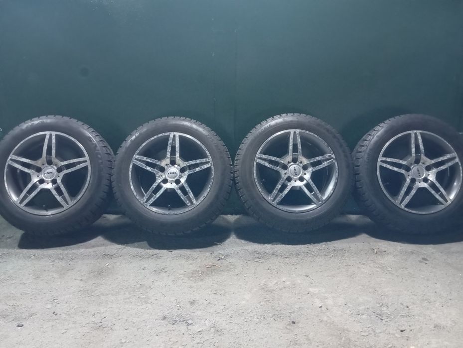 Диски с резиной на Мерседес