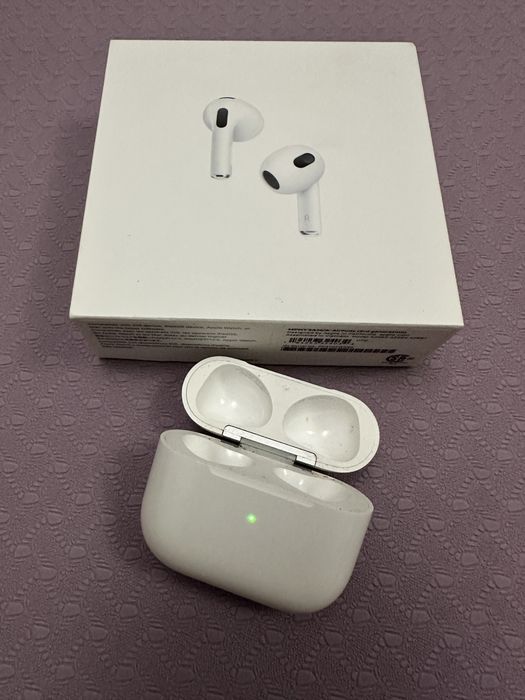Кейс, футляр от Apple Airpods 3rd generation.
