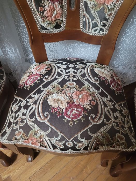 Продаются стулья