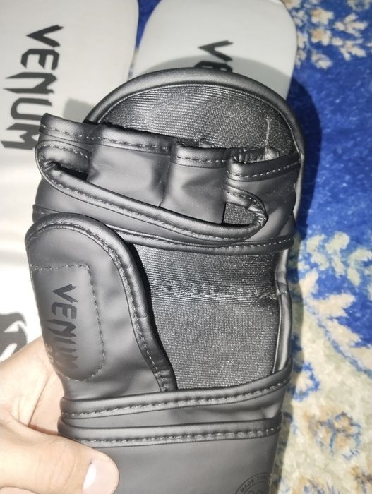 Перчатка VENOM ММА