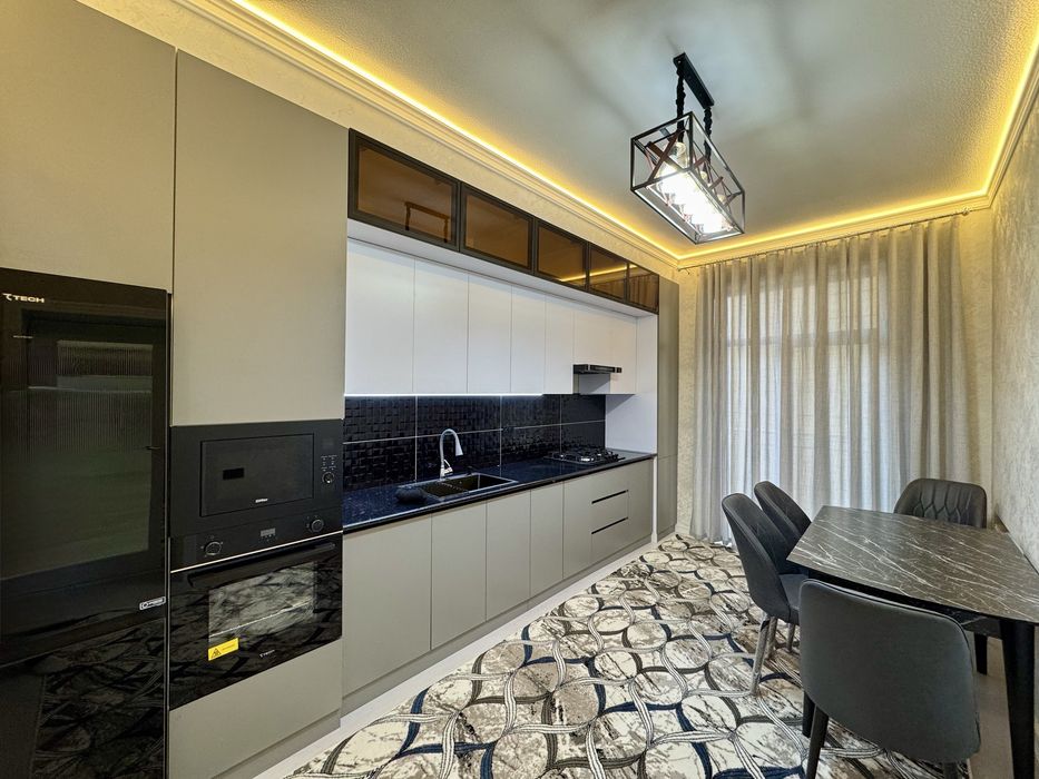 3х комнатная квартира, на 4 этаже. Рудакий.