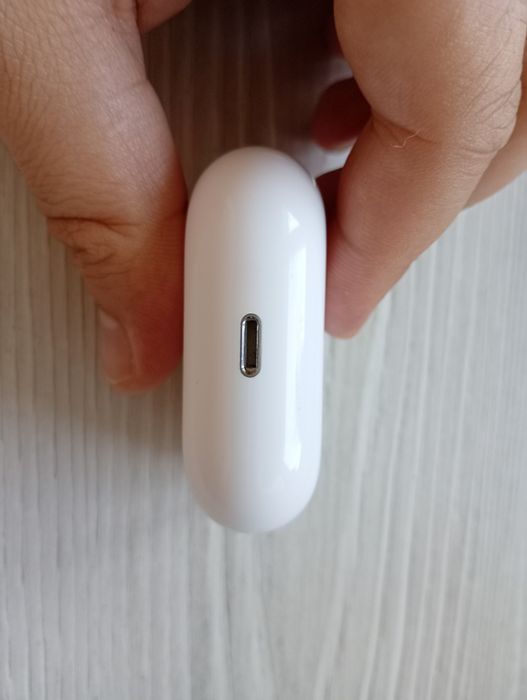 Stația de încărcare pentru Apple AirPods PRO 2021 A2190